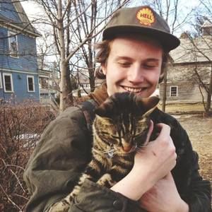 Meet your Posher, Max